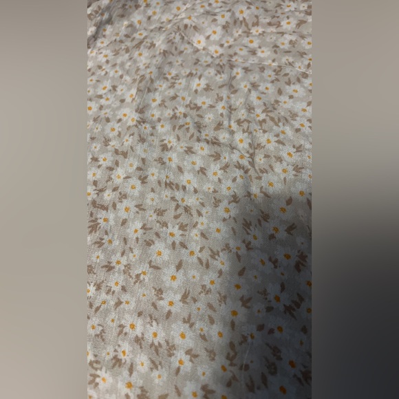 Medium button down shirt - Picture 2 of 10